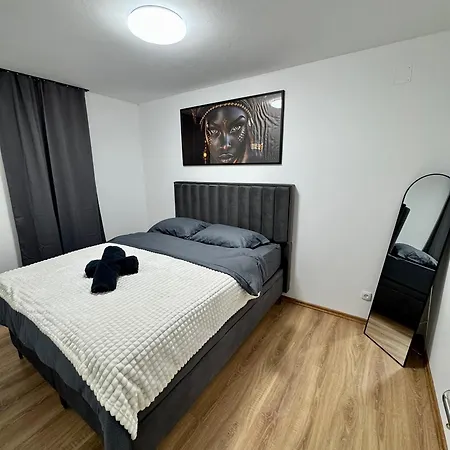 Vakantiehuis Aurora Noir Retreat