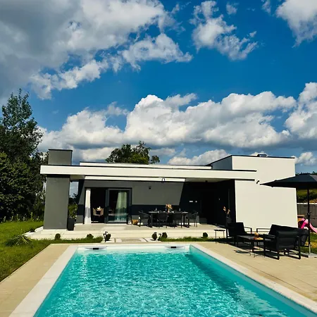 Aurora Noir Retreat Ferienhaus